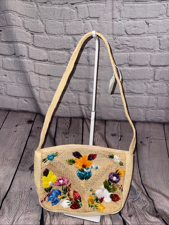 Source Unknown Handbags - Natural Straw Crossbody with Multicolor Floral Embroider “JAMAICA”